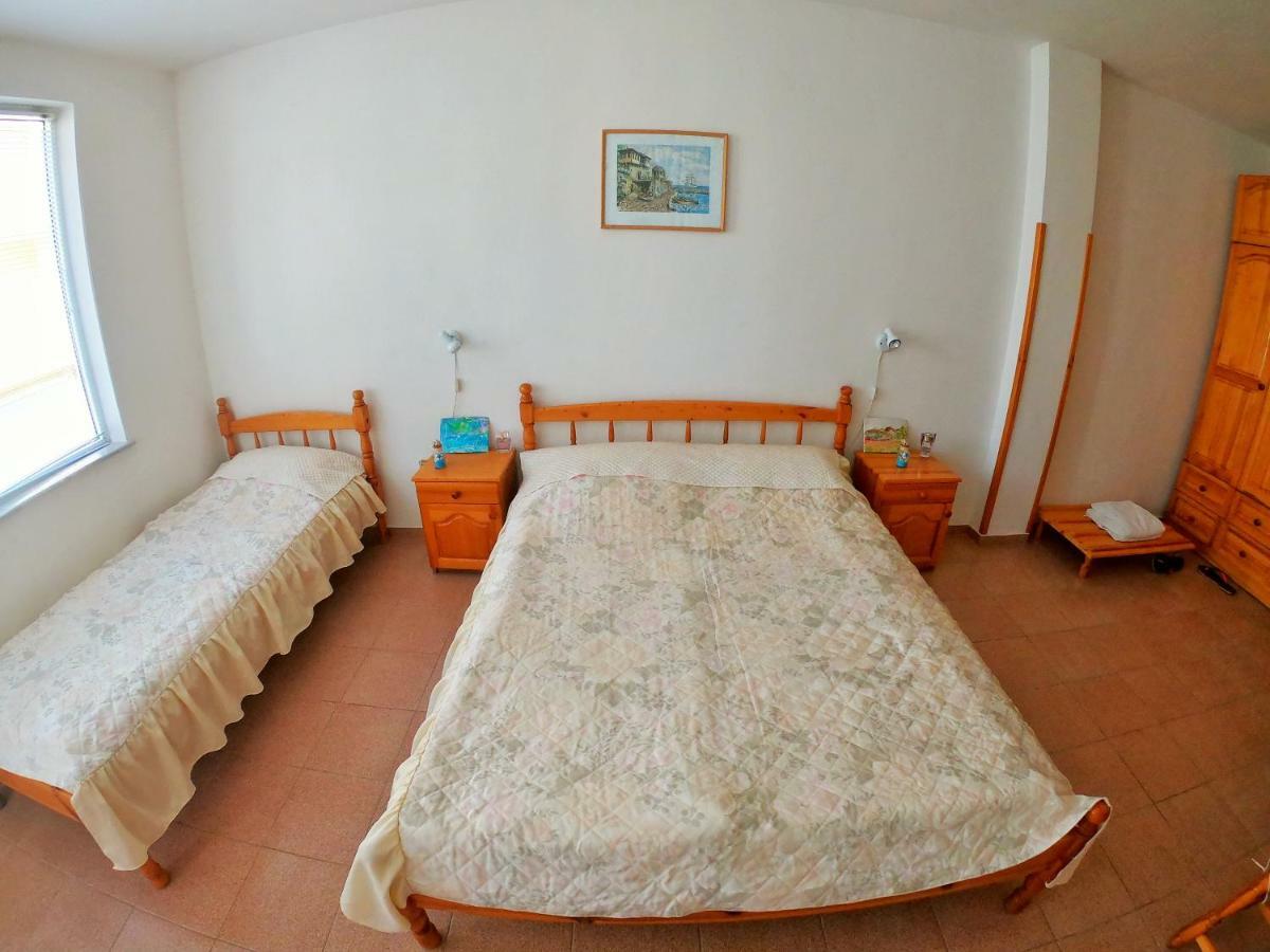 Apartment In St. Vlas With Terrace Sveti Vlas Exterior photo